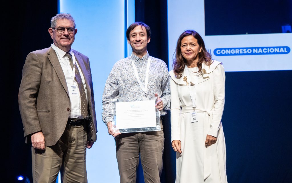 Premios a la Excelencia Investigadora. Premio al mejor trabajo de INVESTIGADOR DE REFERENCIA. Al Dr. Joaquim Radua Castaño, por el artículo: "Impact of air pollution and climate change on mental health outcomes: an umbrella review of global evidence".