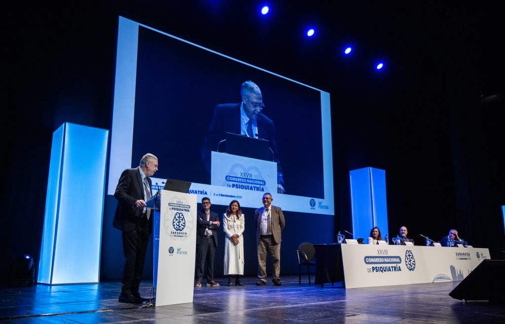 Premio a la TRAYECTORIA PROFESIONAL. Dr. José Manuel Menchón Magriñá.